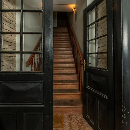 Old Town T8 Self Check In