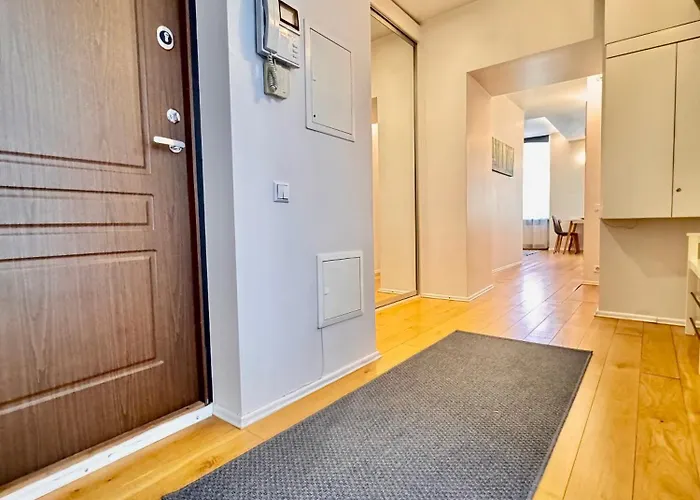 Old Town T8 Self Check In Apartment