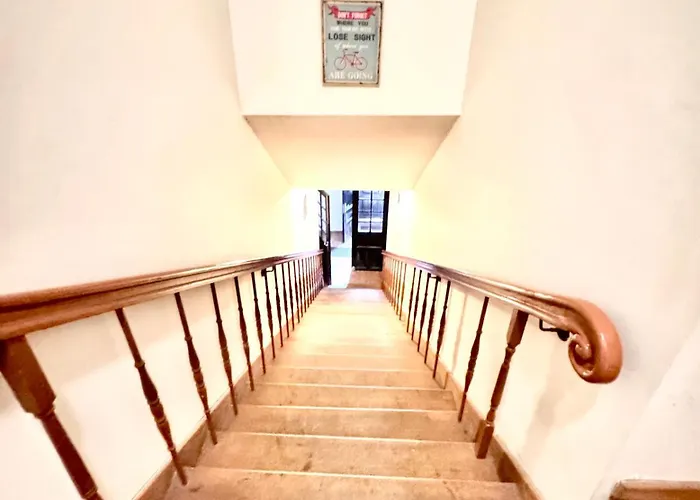 Old Town T8 Self Check In Apartment