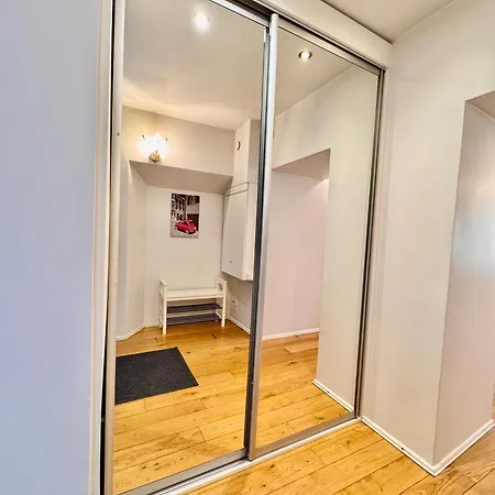 Old Town T8 Self Check In Апартаменты