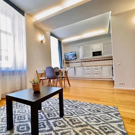 Апартаменты Old Town T8 Self Check In