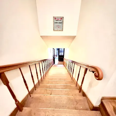 Old Town T8 Self Check In Apartment